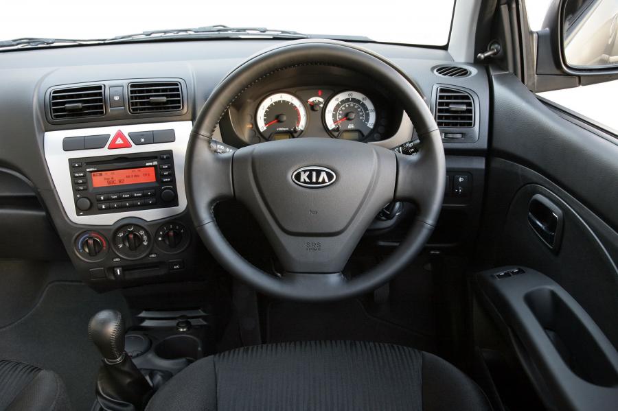  Kia Picanto 2009 года  (фото 9 из 40)
